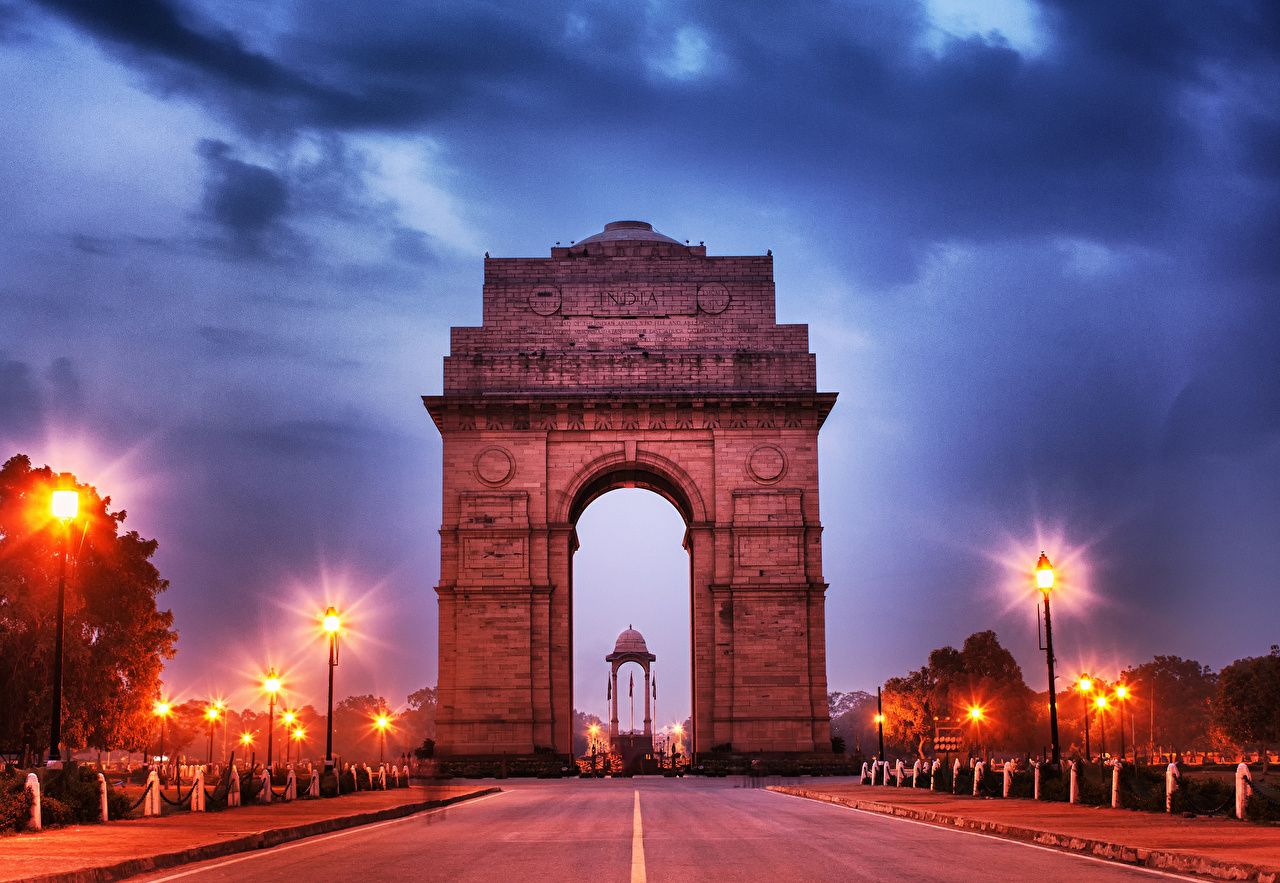Taxi Service in Delhi